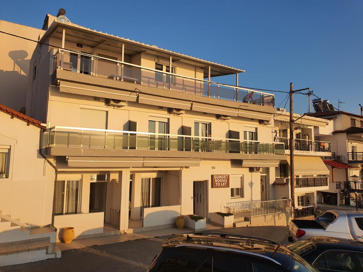Sunset_Apartments Only 15 Meters From The Sea Neos Marmaras Dış mekan fotoğraf