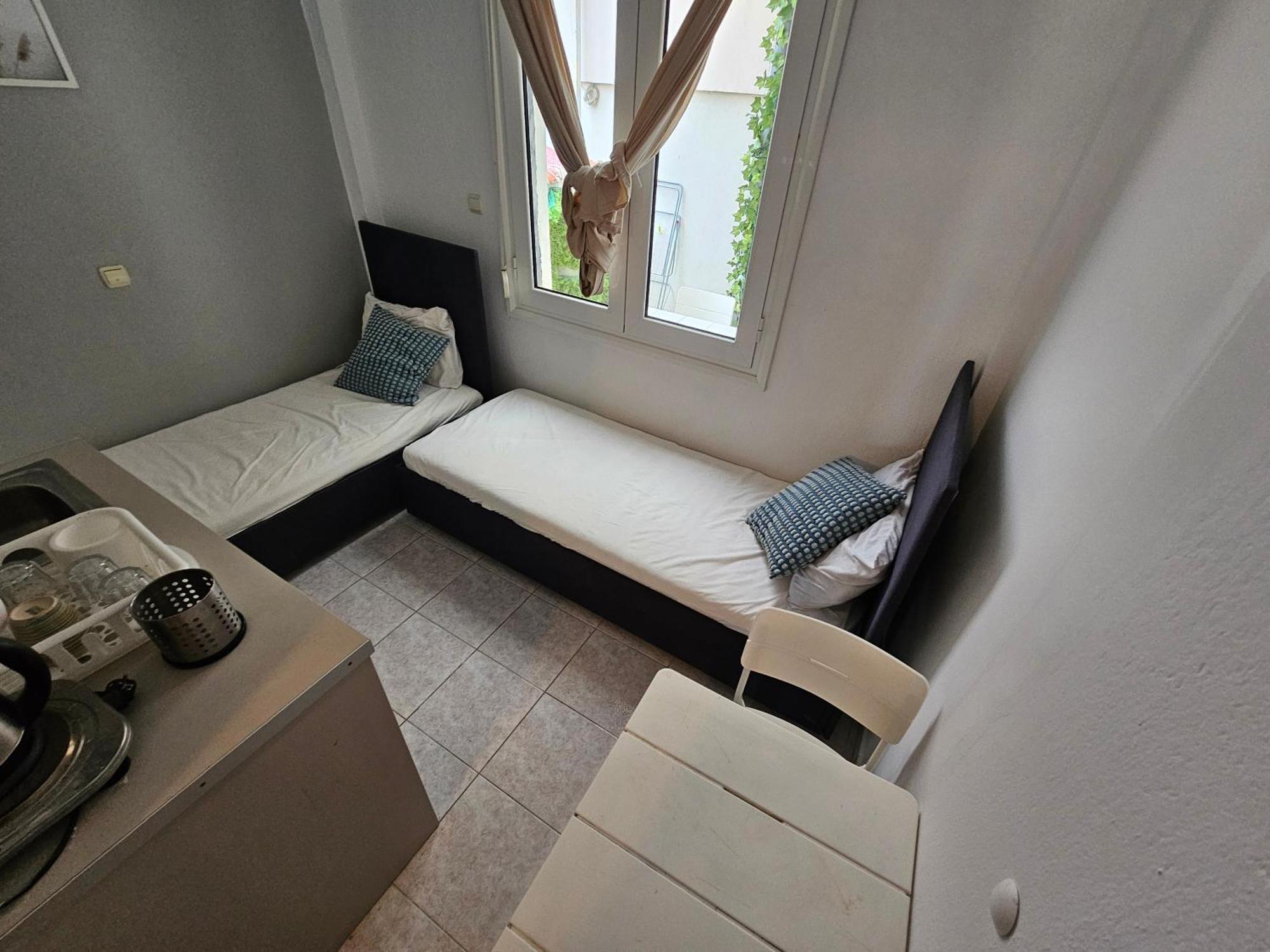 Sunset_Apartments Only 15 Meters From The Sea Neos Marmaras Oda fotoğraf